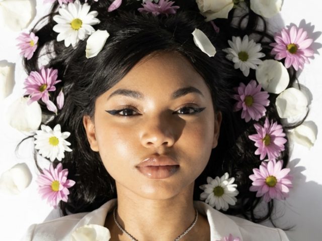 Fresh Pick: Raava’s “Shine” Introduces a Distinctive Sound That Feels Both Cinematic and Contemporary