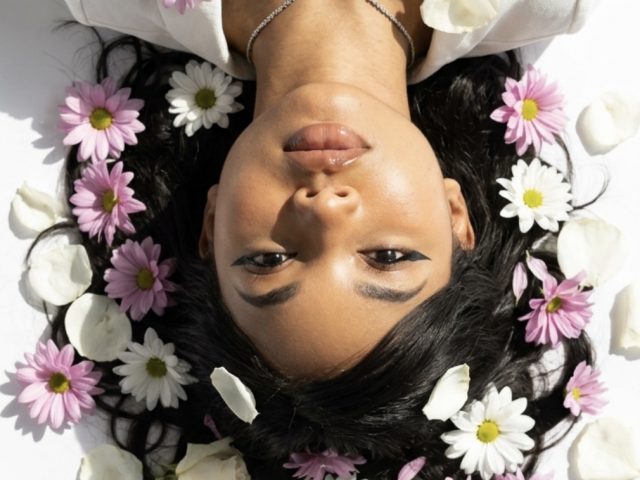 Fresh Pick: Raava’s “Shine” Introduces a Distinctive Sound That Feels Both Cinematic and Contemporary